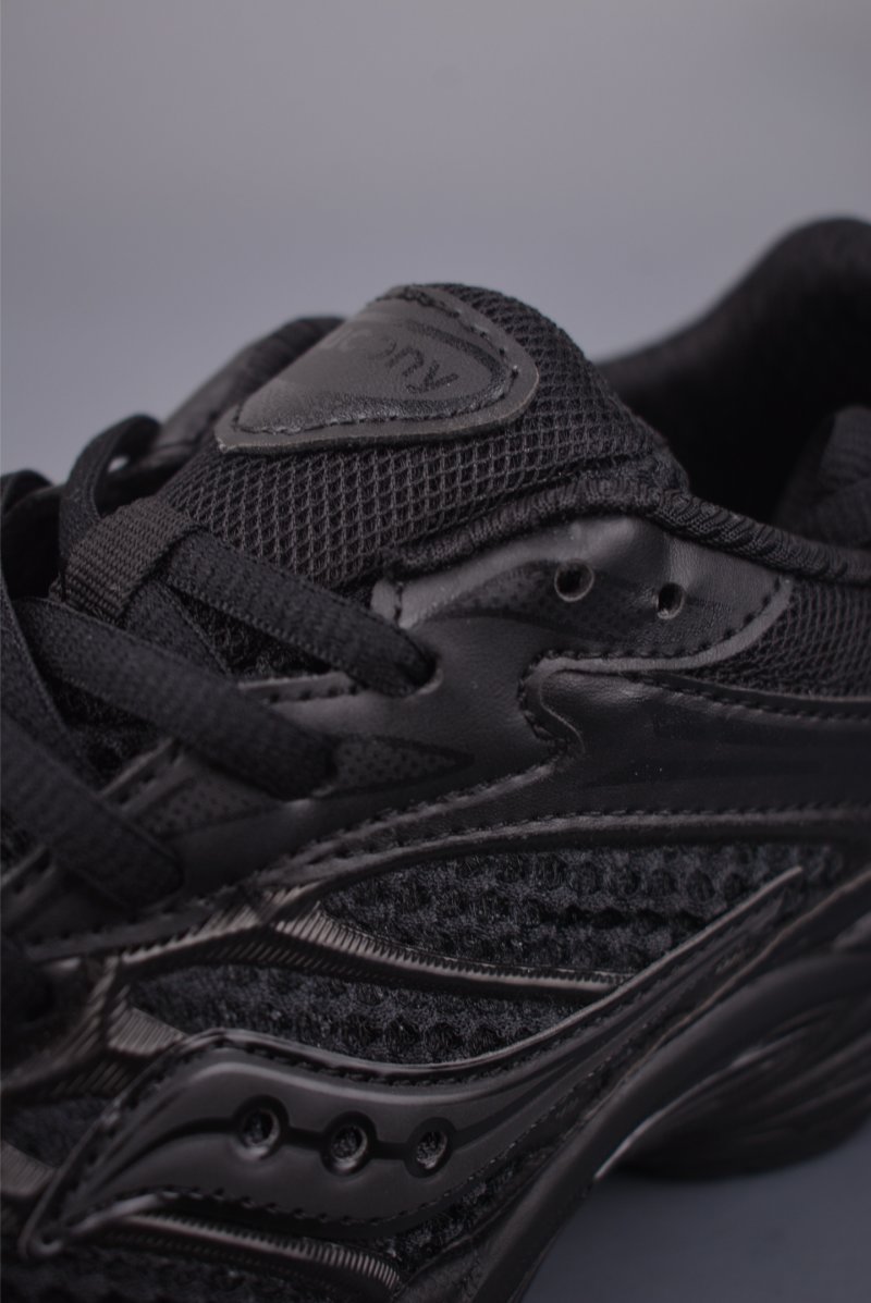 Saucony Pro Grid Omni 9 'Gold' view