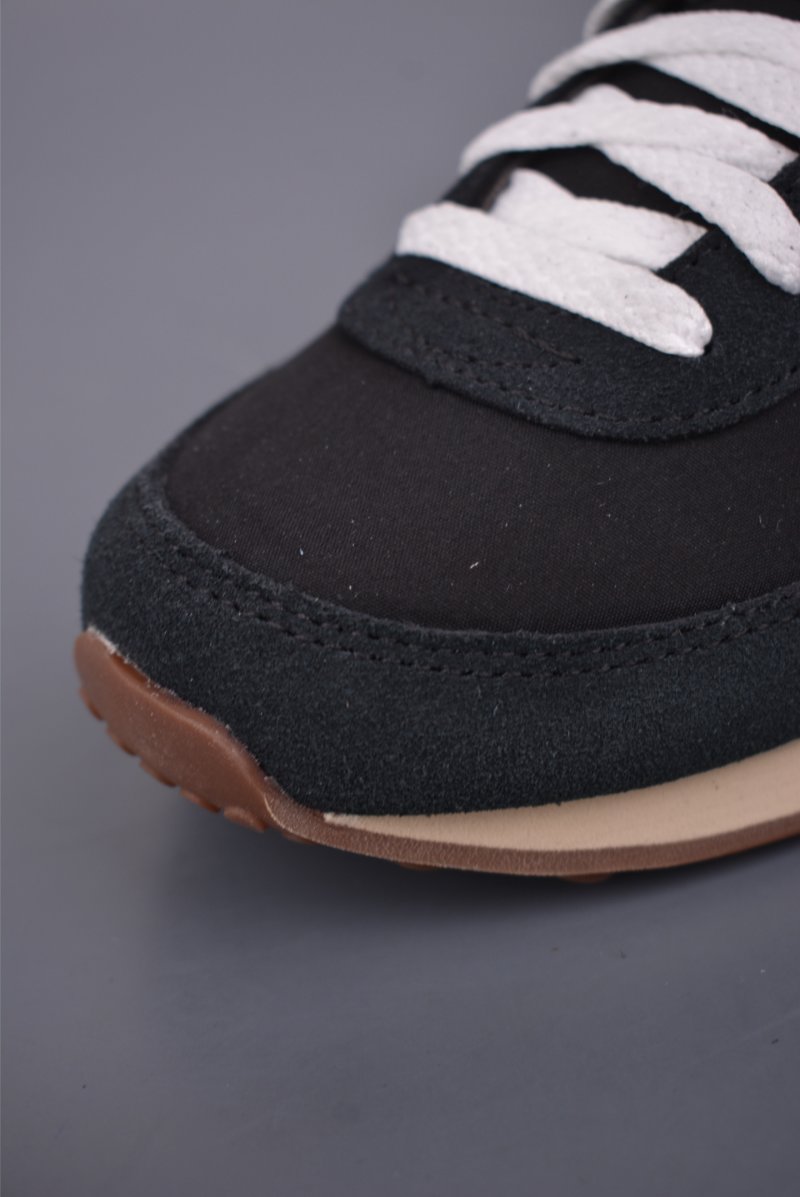 Saucony Trainer 80 view