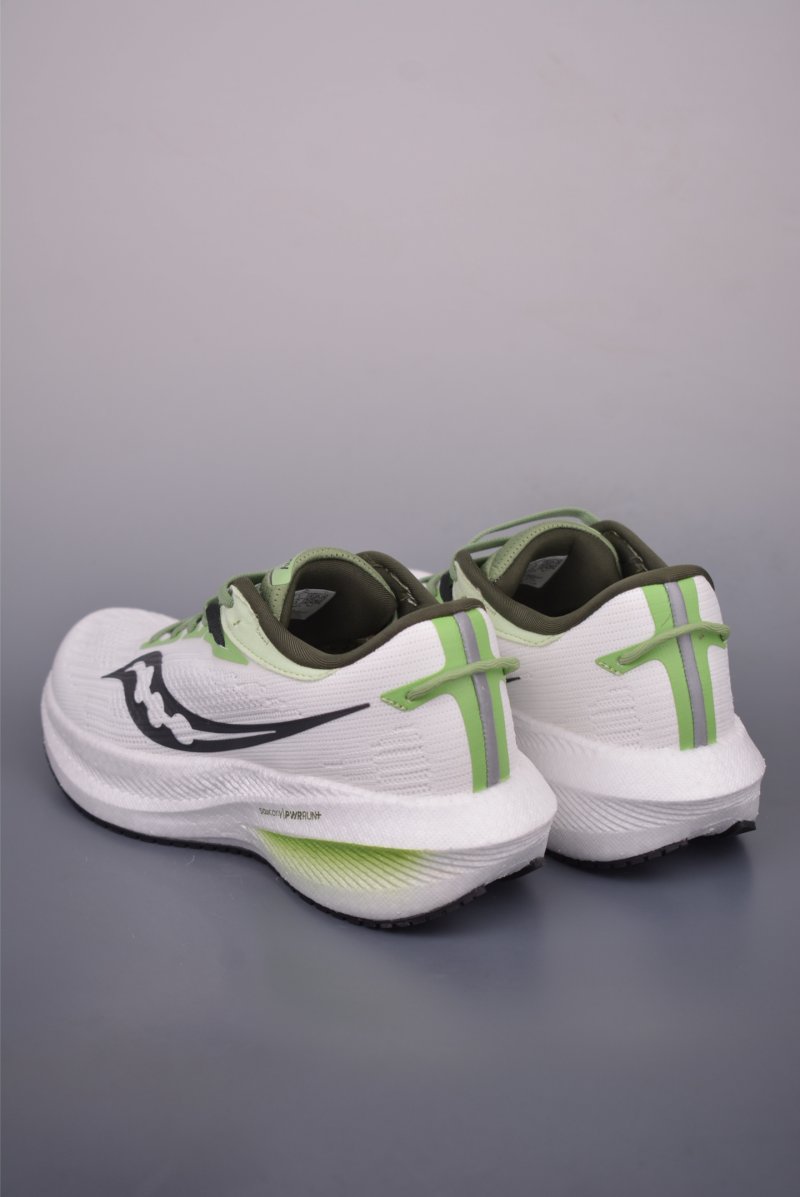 Saucony Triumph 21 view