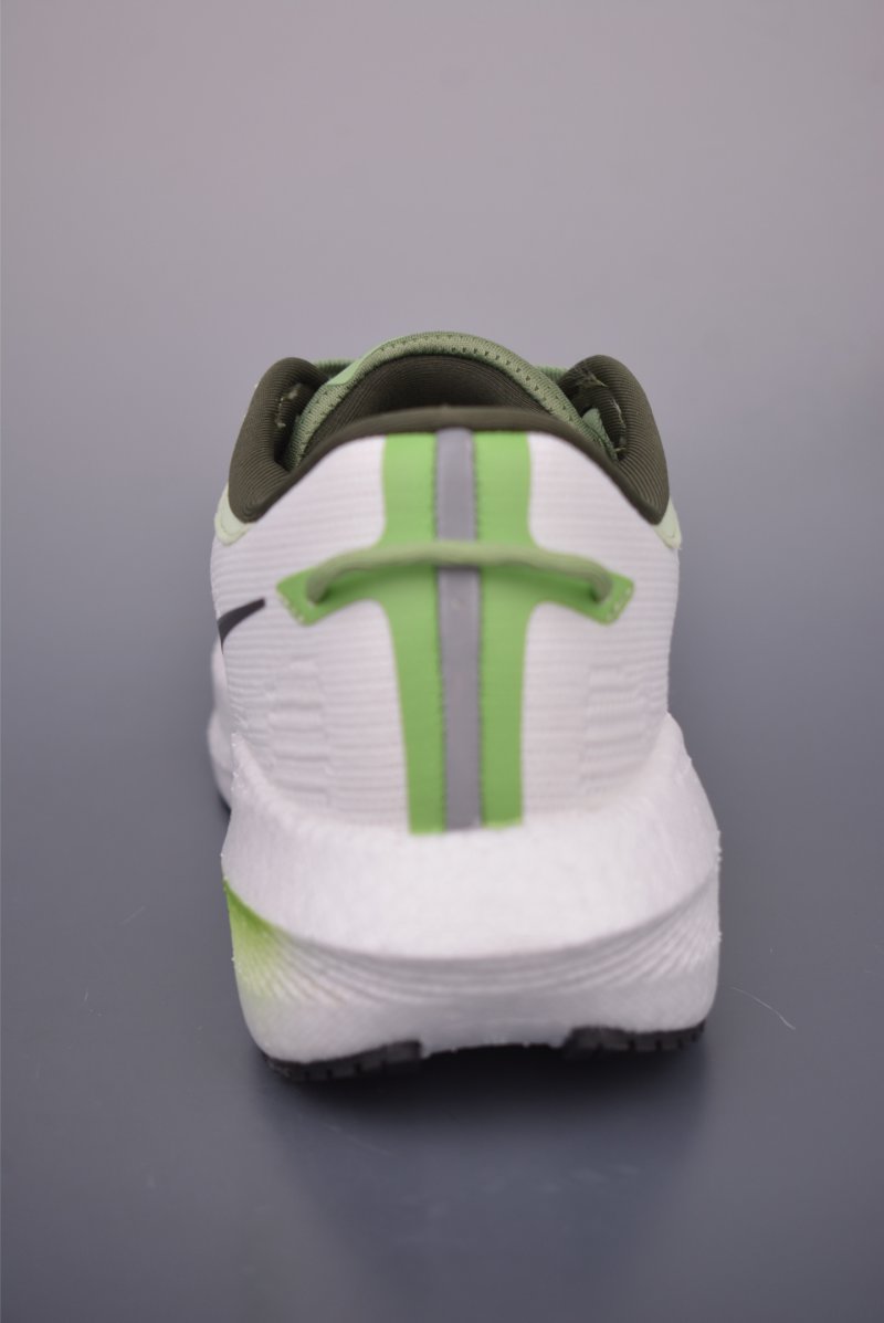 Saucony Triumph 21 view