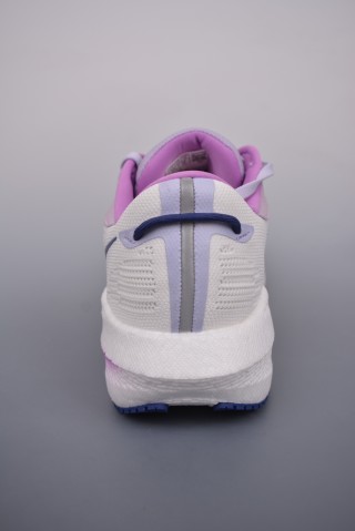 Saucony Triumph 21 view 13