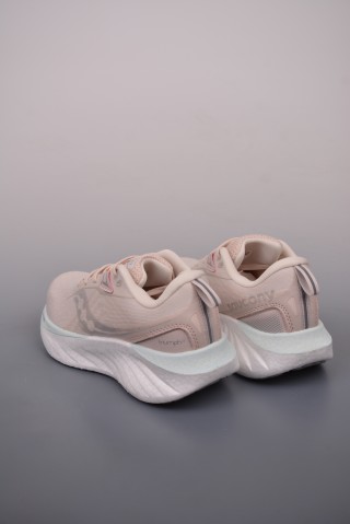 Saucony Triumph 22 view 2