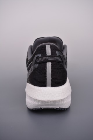 Saucony Triumph 20 view 4