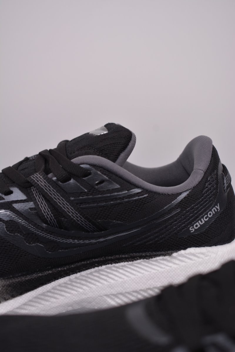 Saucony Triumph 20 view