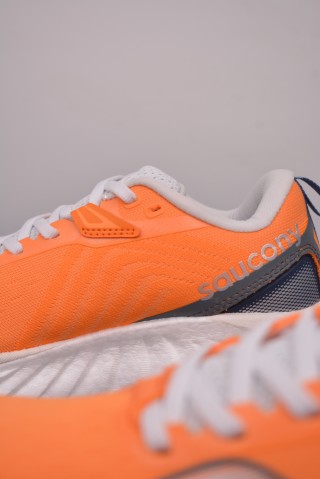 Saucony Triumph 22 view 17