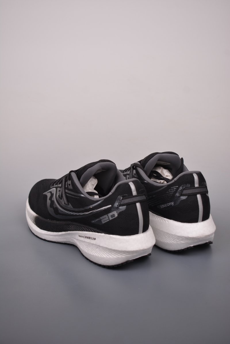Saucony Triumph 20 view