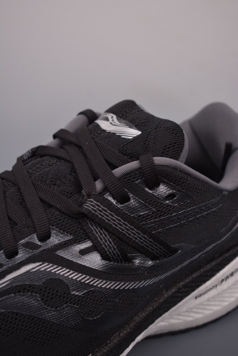 Saucony Triumph 20 view