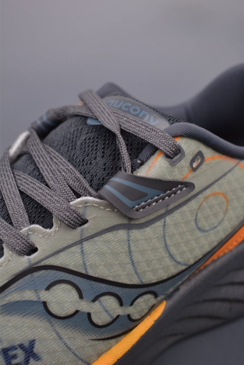 Saucony Triumph 22 view