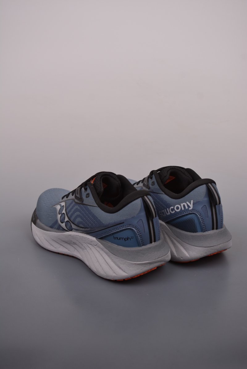 Saucony Triumph 22 view