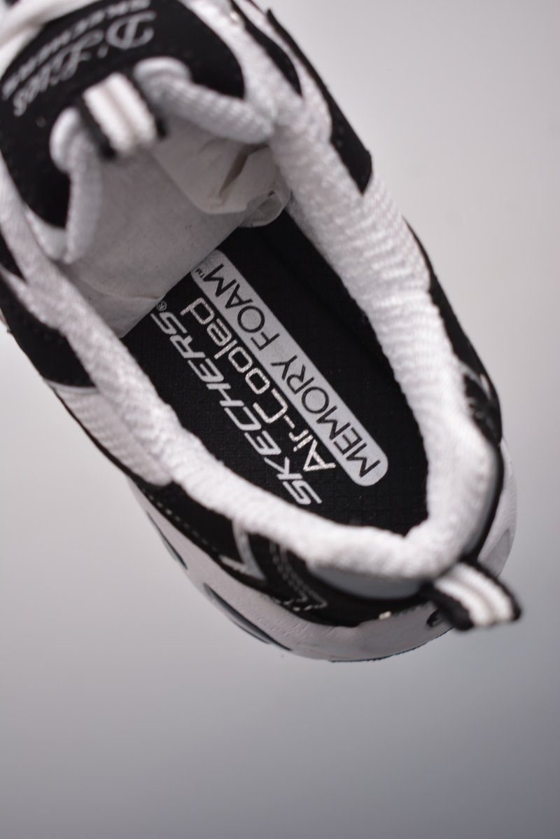 Skechers Dlires view
