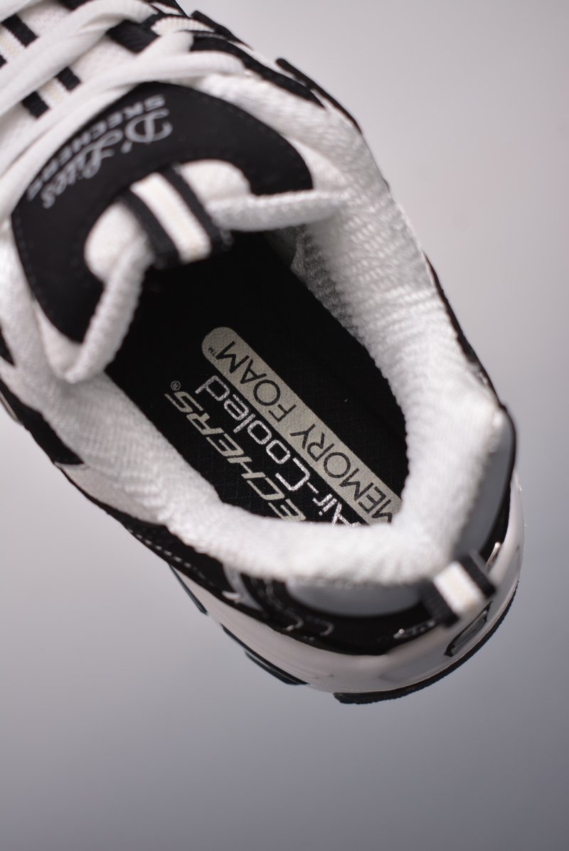 Skechers Dlires view