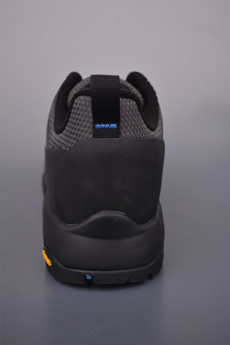 The North Face M Verto Alpine Mid 'Yellow / Gold' view