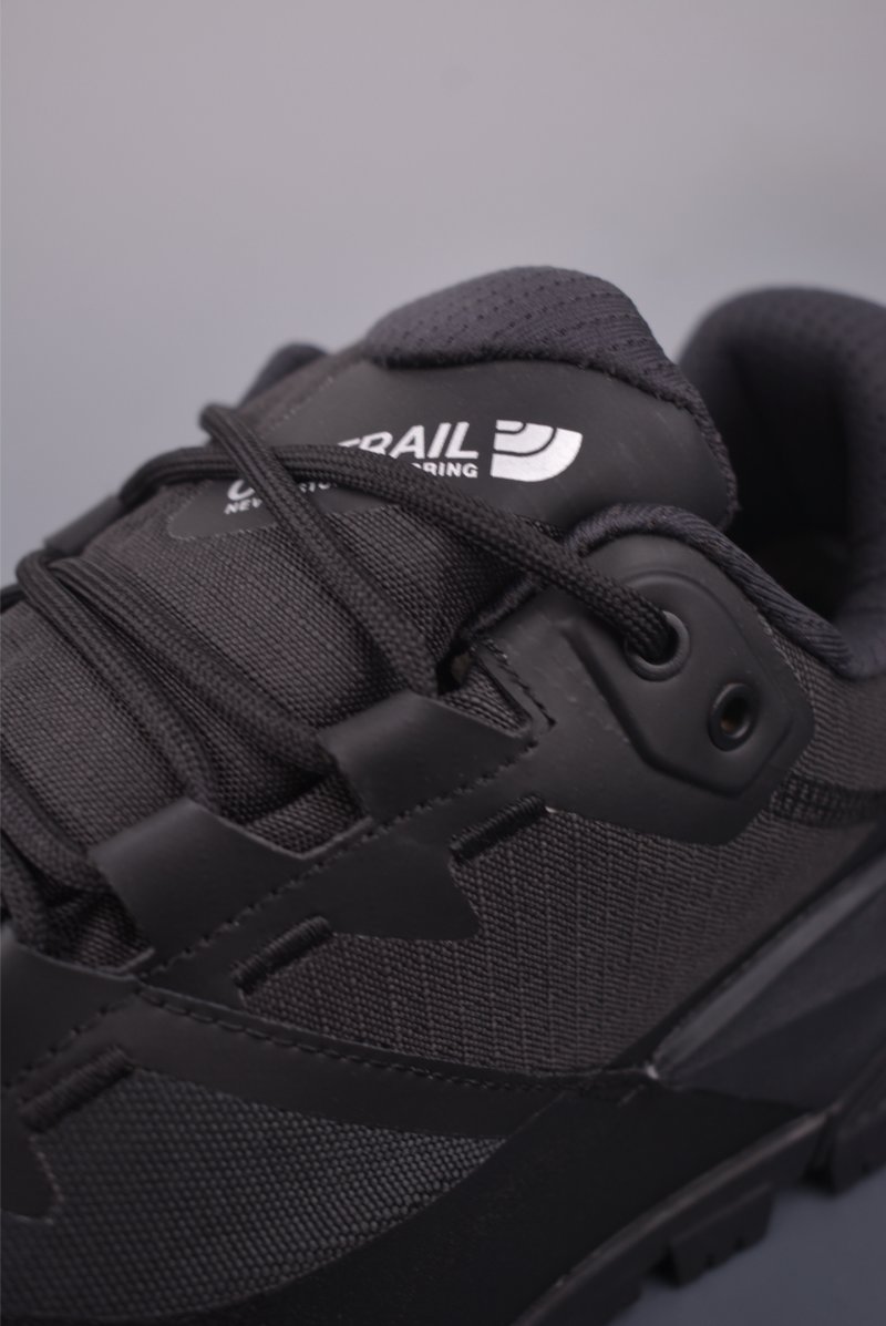 The North Face M Offtrail Hike 'Yellow / Gold' view