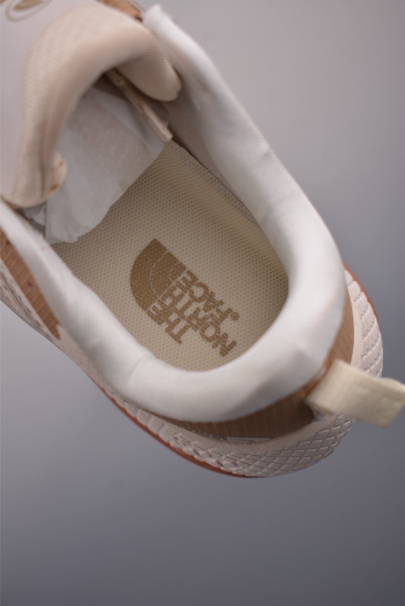 The North Face M Thermoball Traction Mule V view
