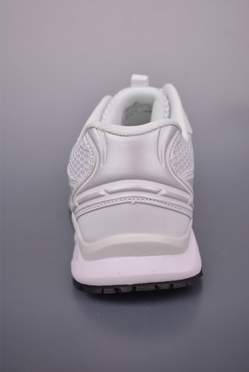 The North Face The Never Stop Lace view