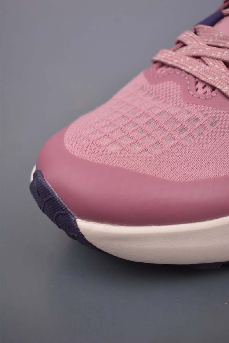 The North Face Altamesa 300 view