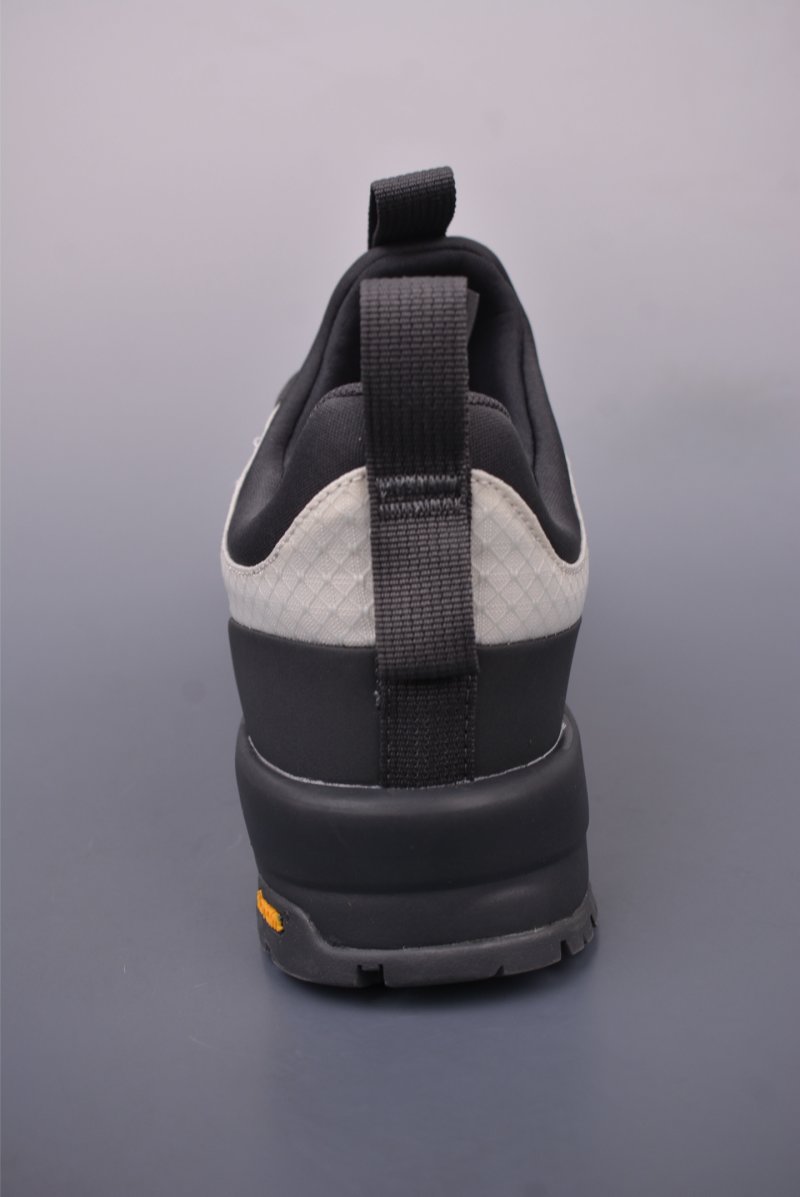 The North Face Glenclyffe 'Yellow / Gold' view