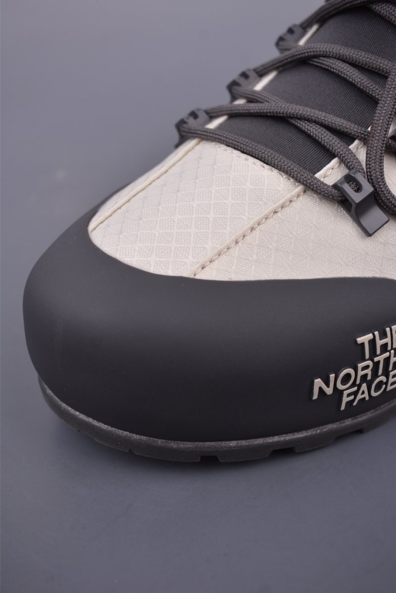 The North Face Glenclyffe 'Yellow / Gold' view
