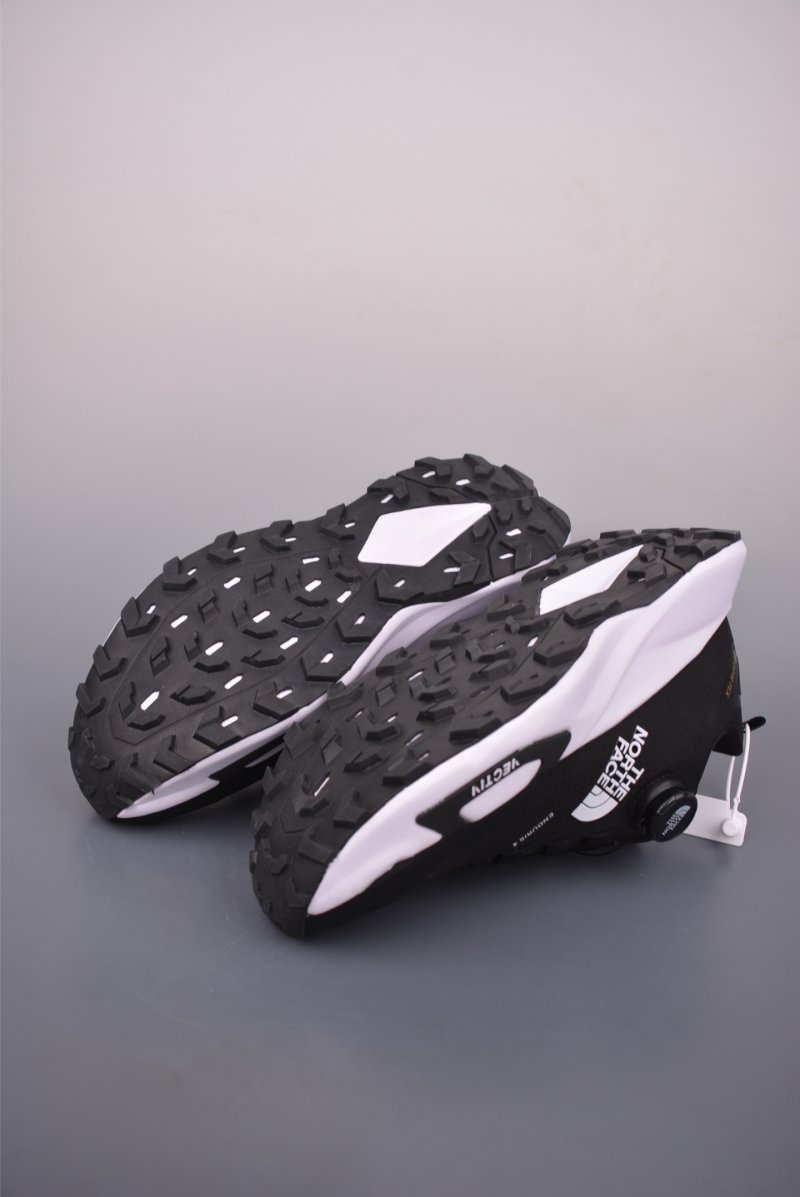 The North Face M Vectiv Enduris Low view