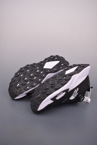 The North Face M Vectiv Enduris Low view 30