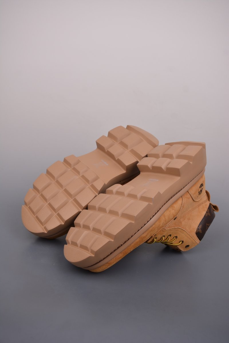 Louis Vuitton X Timberland 6-Inch 'Yellow / Gold' view