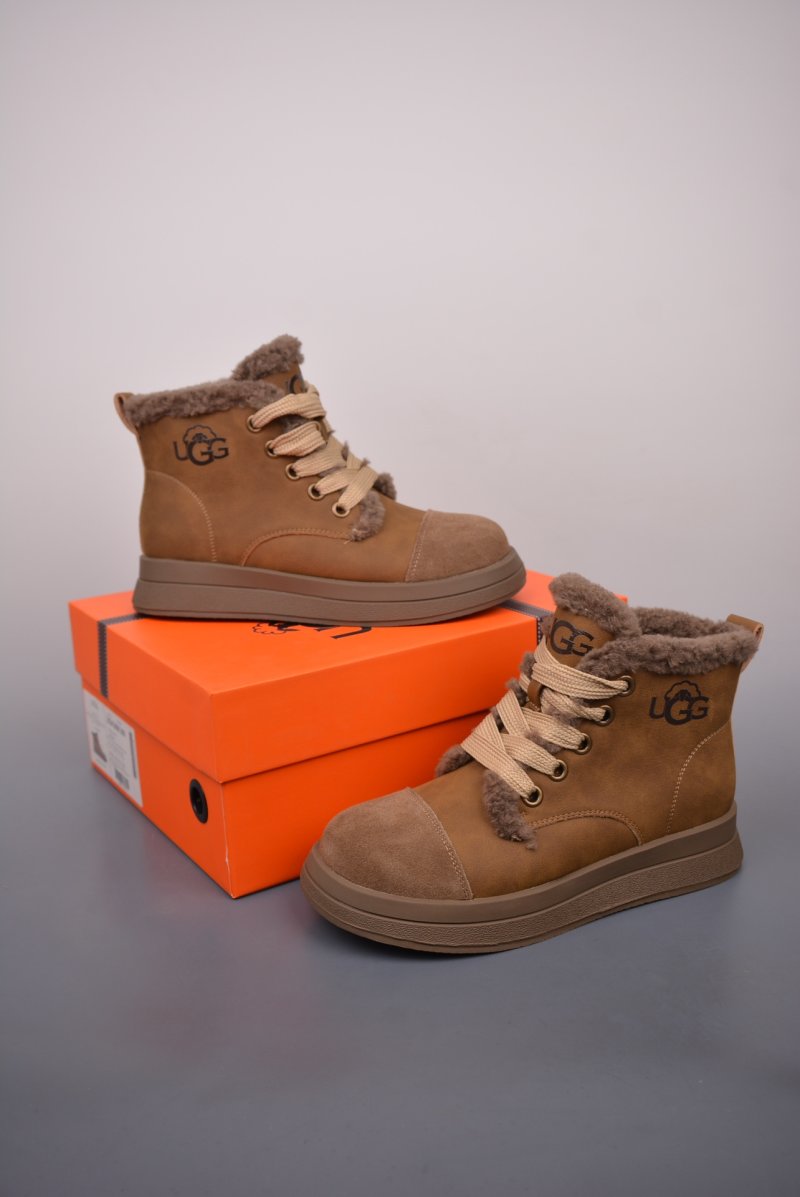 UGG Classic Mini view