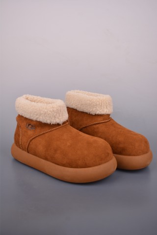 UGG Classic Mini view 1