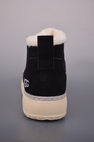 UGG Classic Mini view 4