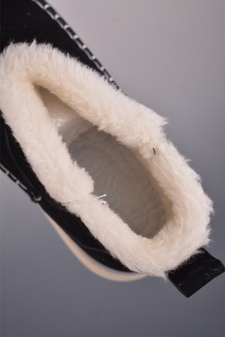 UGG Classic Mini view 9
