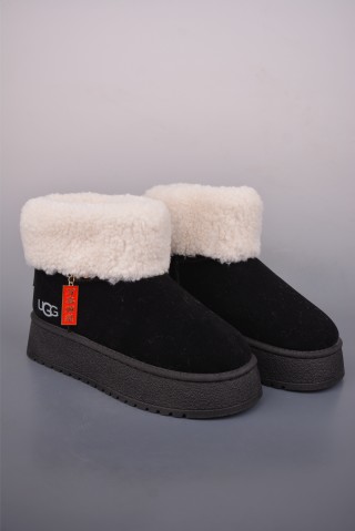 UGG Classic Mini