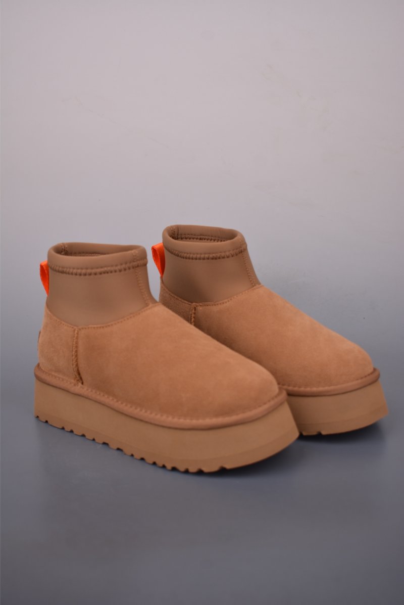 UGG Tasman