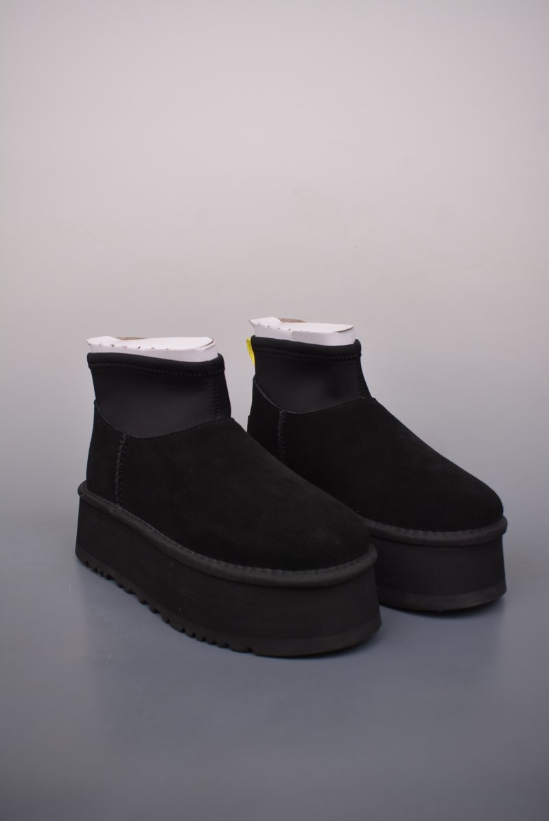 UGG Tasman