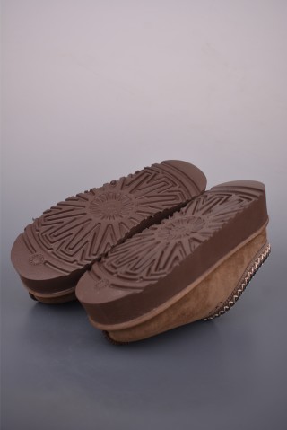 UGG Tazz view 3
