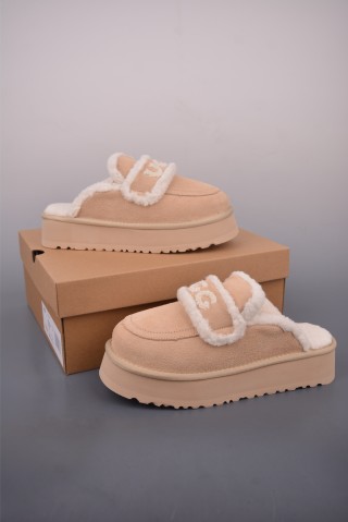 UGG Tazz view 5