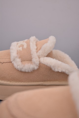 UGG Tazz view 8