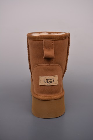 UGG Classic Mini view 4