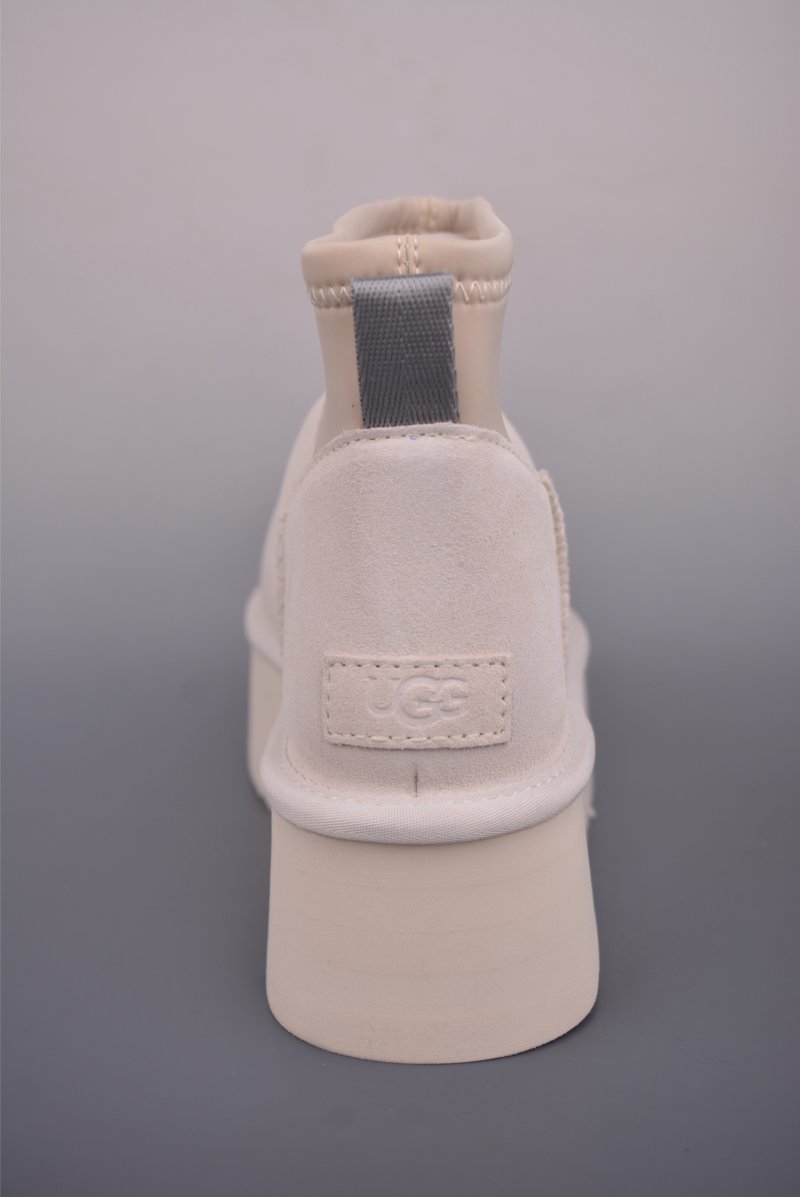 UGG Classic Mini Dipper Puffer view