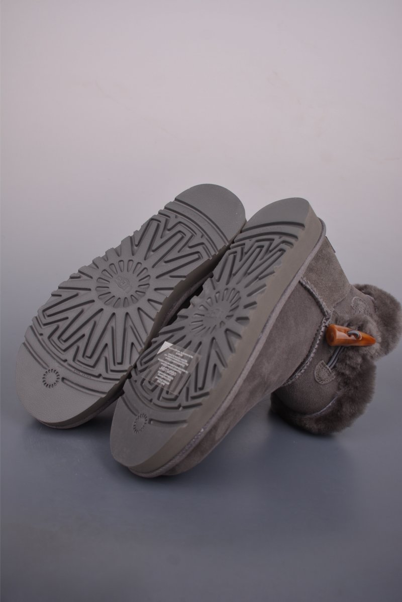 UGG Classic Short II view