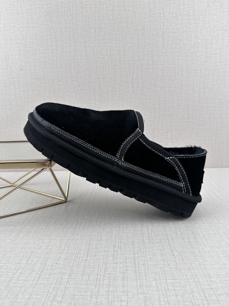 UGG Classic Ultra Mini 'Black'