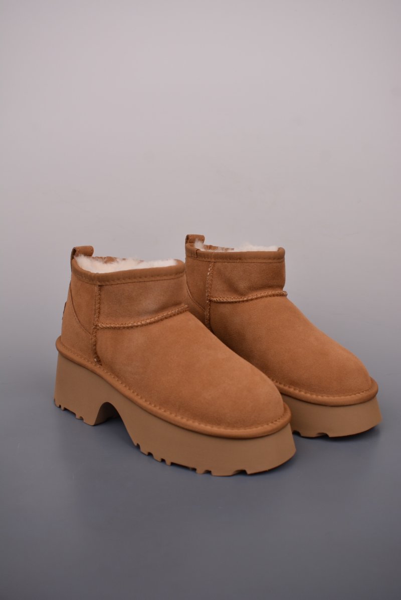 UGG Coquette Slipper 'Red'