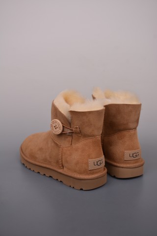 UGG Mini Bailey Button II view 2