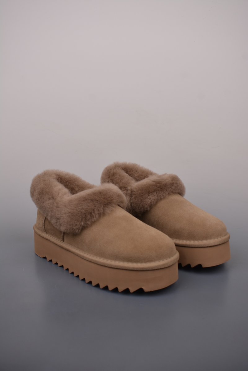 UGG Nita Platform view