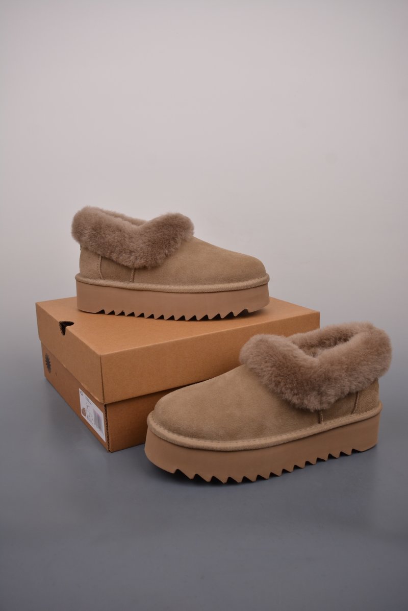 UGG Nita Platform view