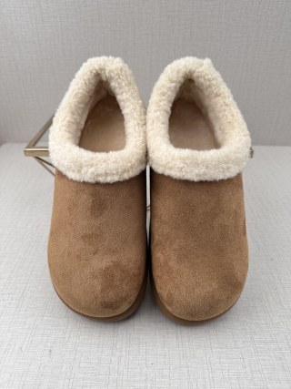 UGG Q11 view 9