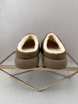 UGG Q11 view 14