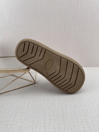 UGG Q11 view 15