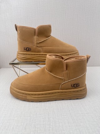UGG Q11 view 4