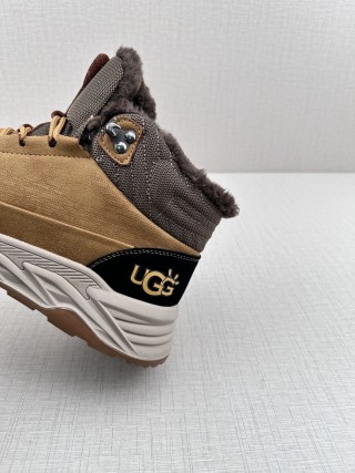 UGG Q11 view 17