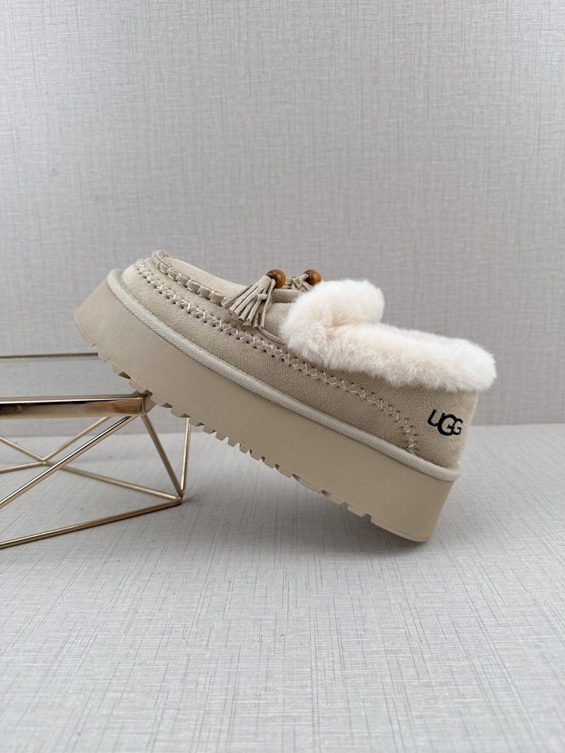 UGG Q11 view