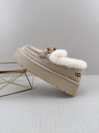 UGG Q11 view 19